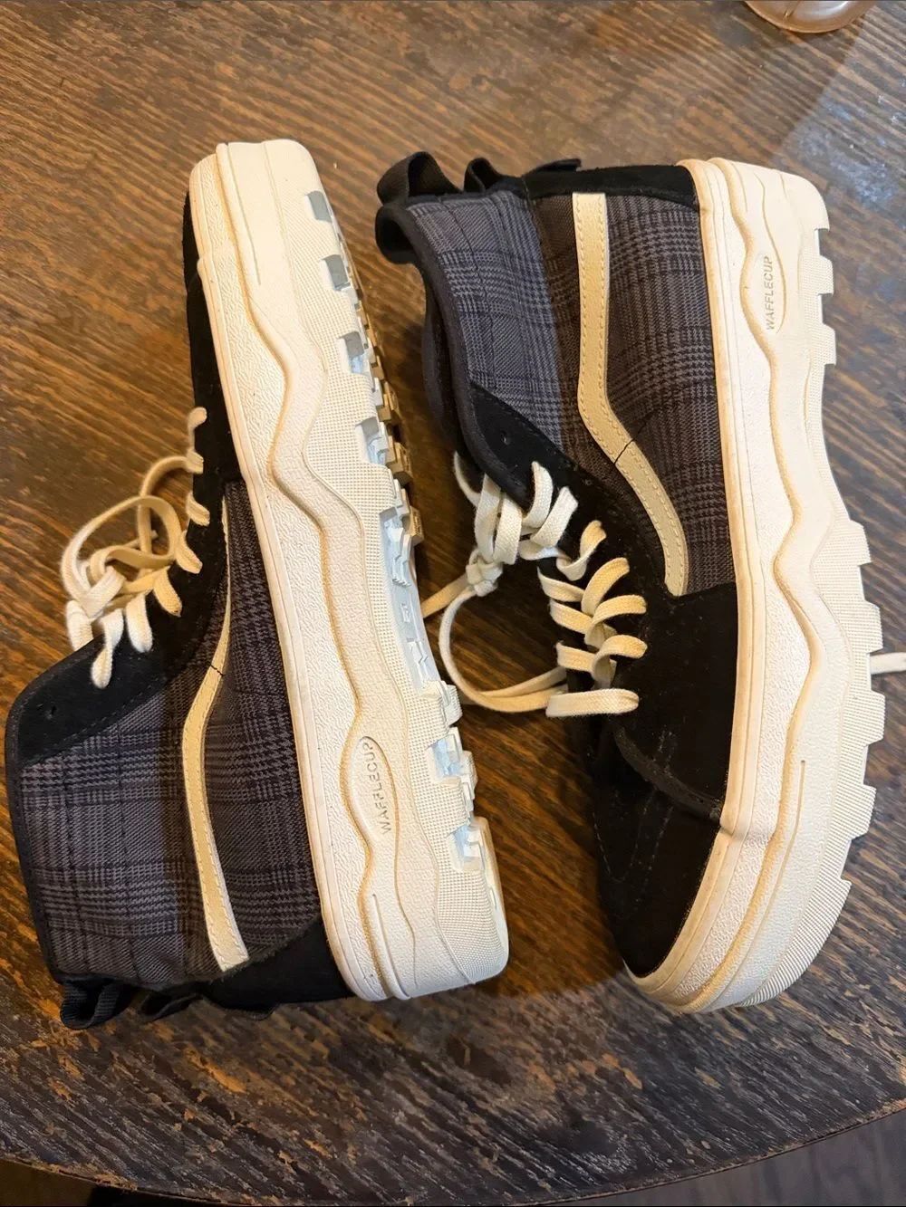 Vans Sk8-Hi MTE Suede Sneakers in Marshmellow unisex men sz,8.5 women sz 10